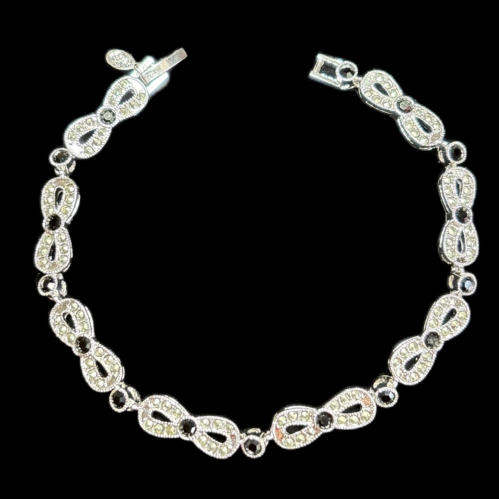 NWOT Premier Designs Black with Rhinestone Bracelet